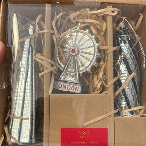 NWT Mark and Spencer Home London Novelty Glass Set of 3 ornaments